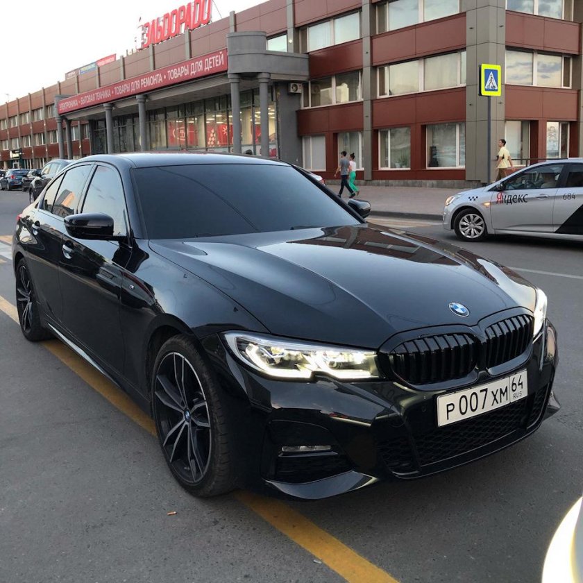 БМВ 5 черная