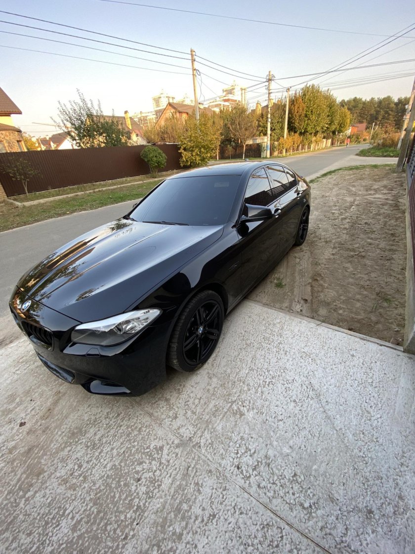 БМВ f10 тонированная