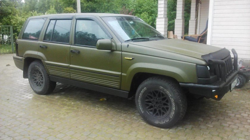 Jeep Grand Cherokee ZJ зеленый