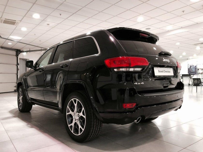 Черный джип новинка