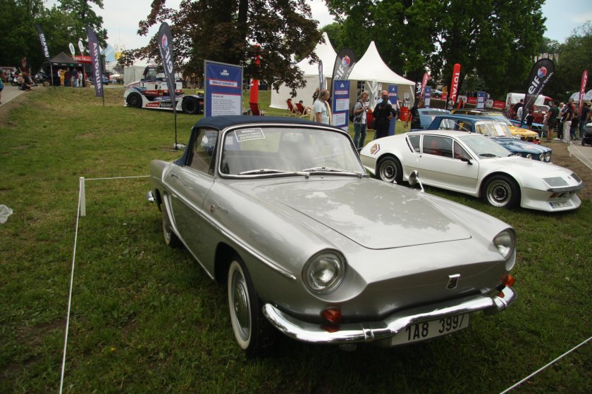 Renault Caravelle