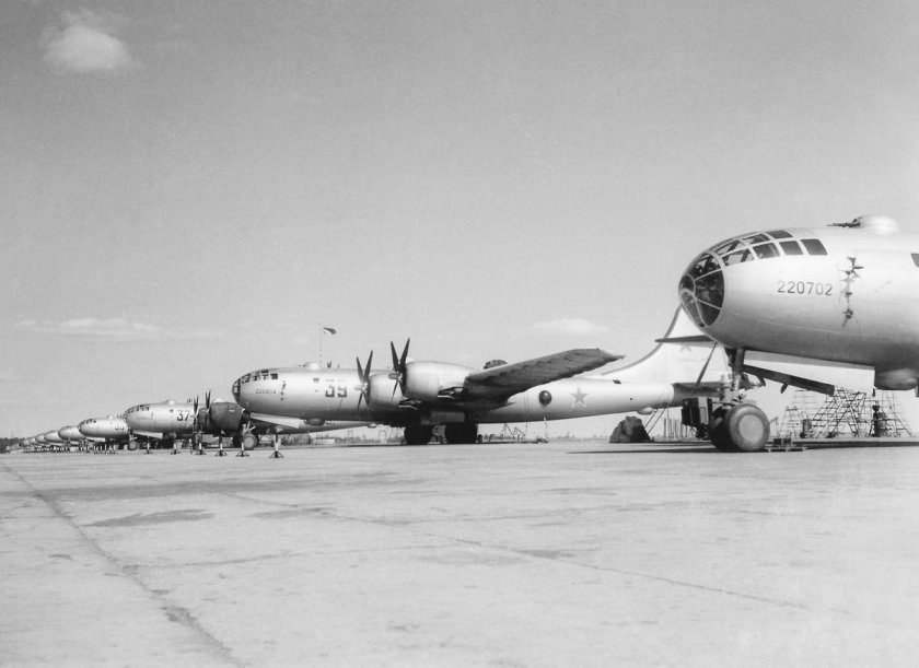 Бомбардировщик ту-95мс