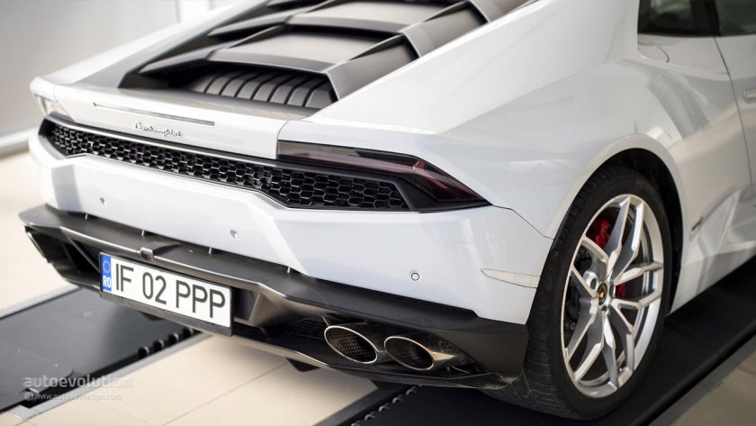 Хуракан без заднего бампера Stage