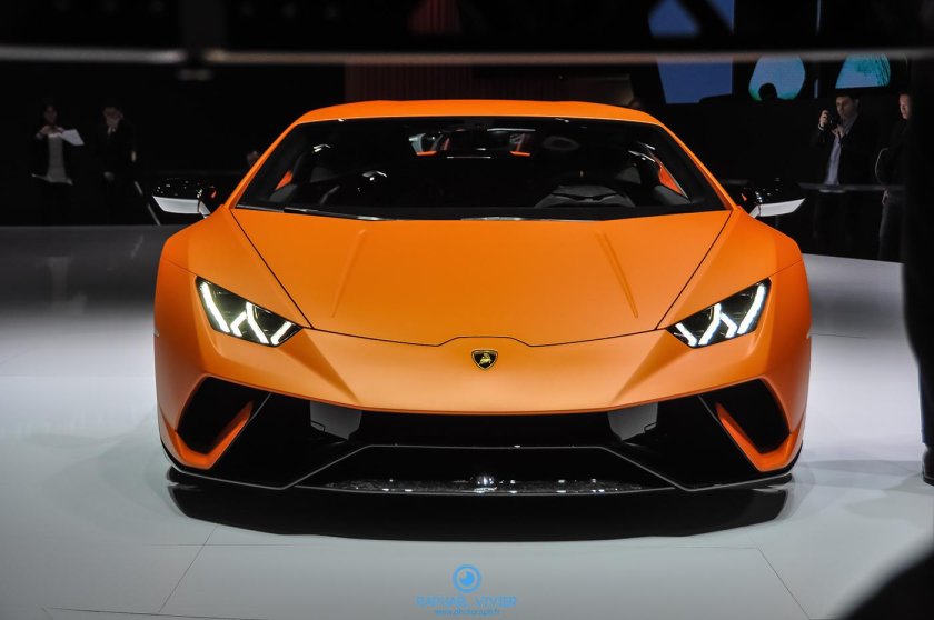 Ламборджини хуракан