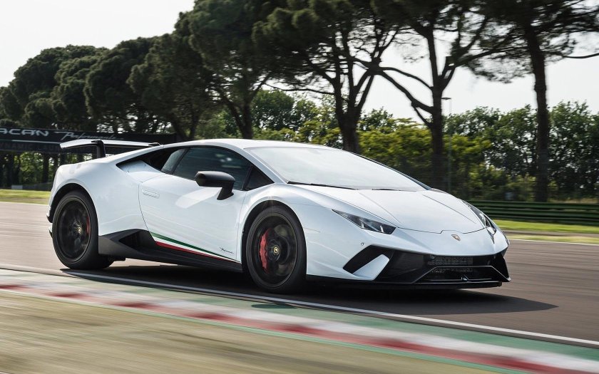 Ламборджини Хуракан