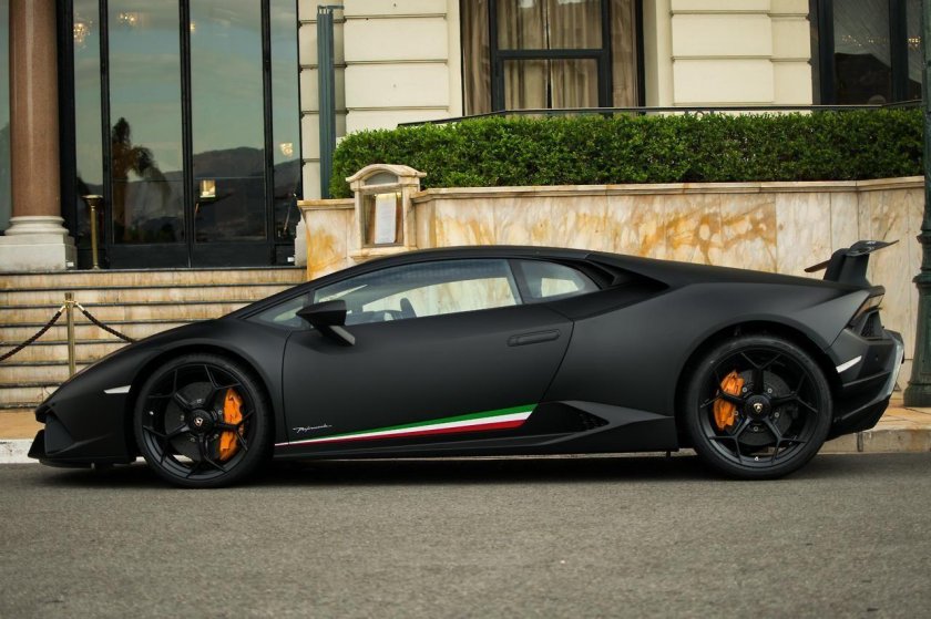 Ламборджини Хуракан