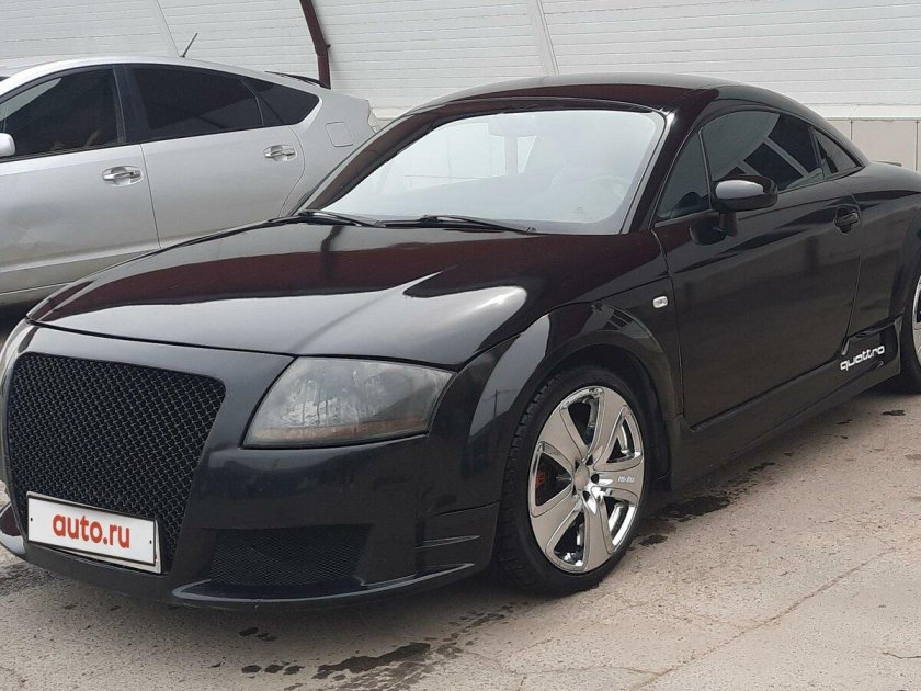 Ауди ТТ 1999 коричневый