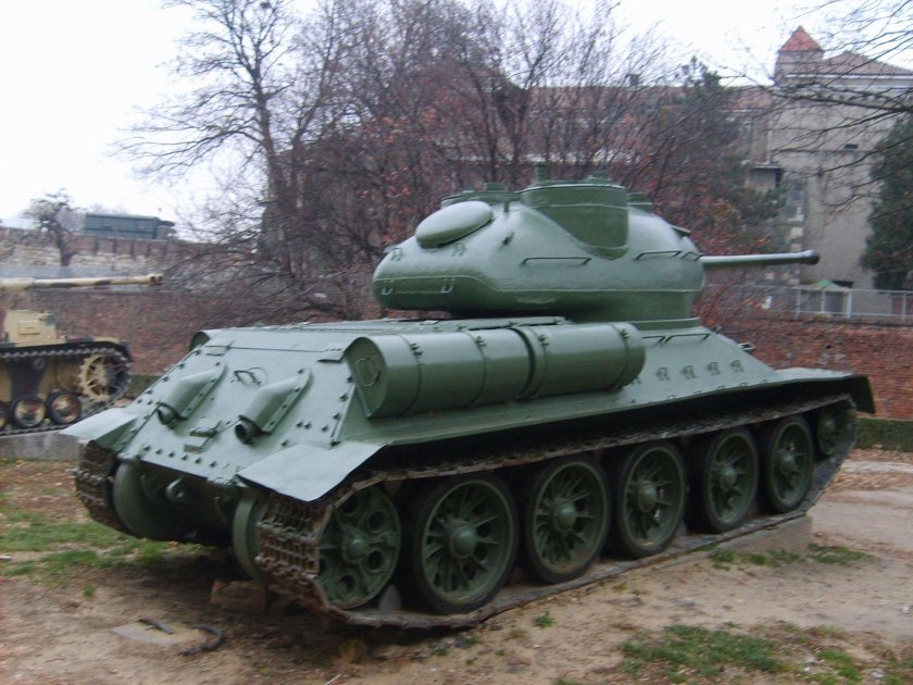 Югославские т 34 85