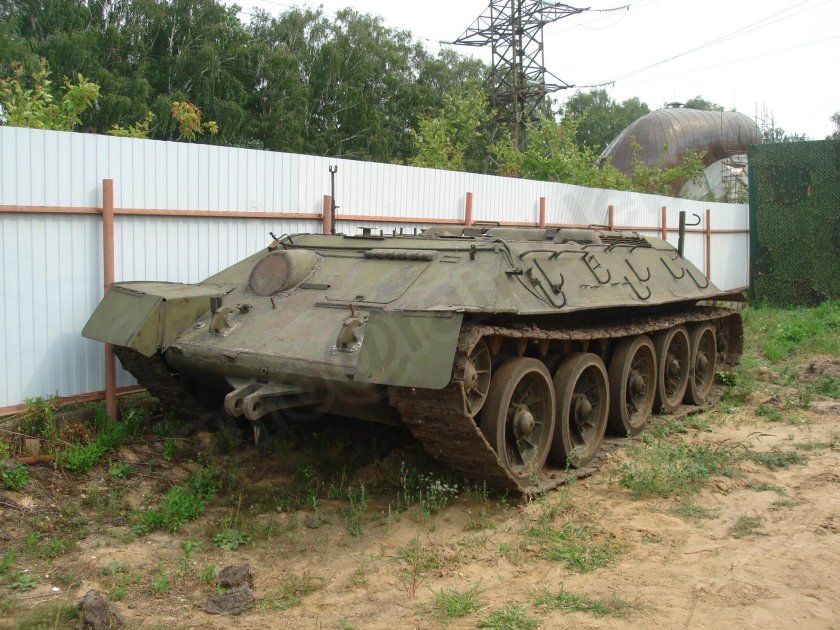 Гусеничный тягач мтлб