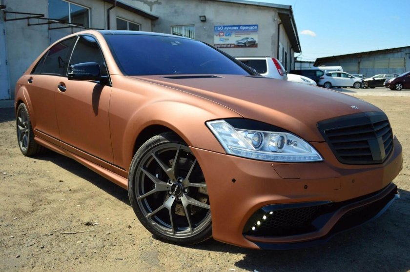 W221 Brown Metallic