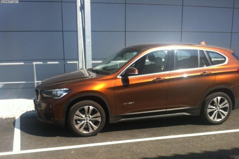 BMW x1 бронзовый металлик
