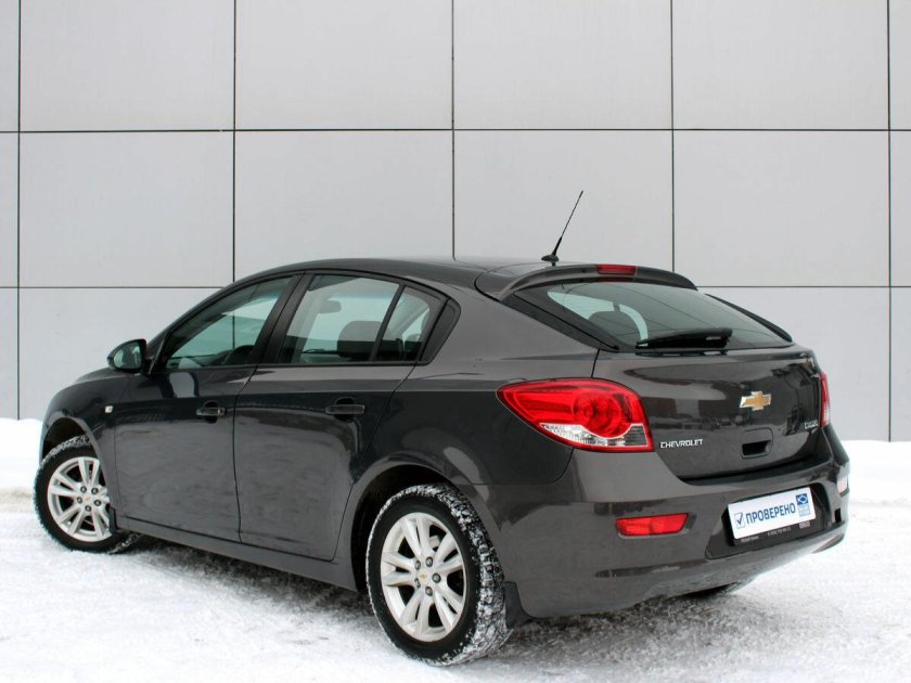 Chevrolet Cruze 2012 хэтчбек