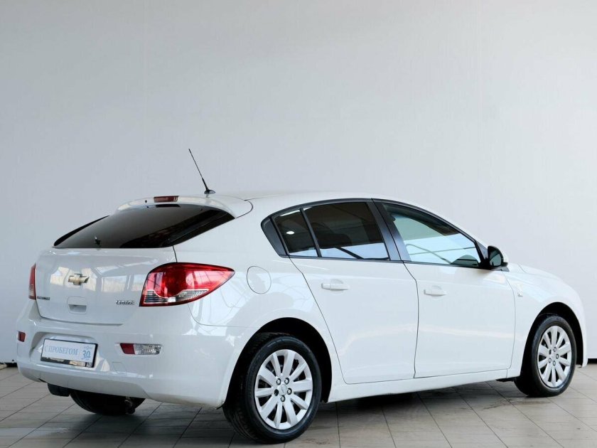 Chevrolet cruze хэтчбек