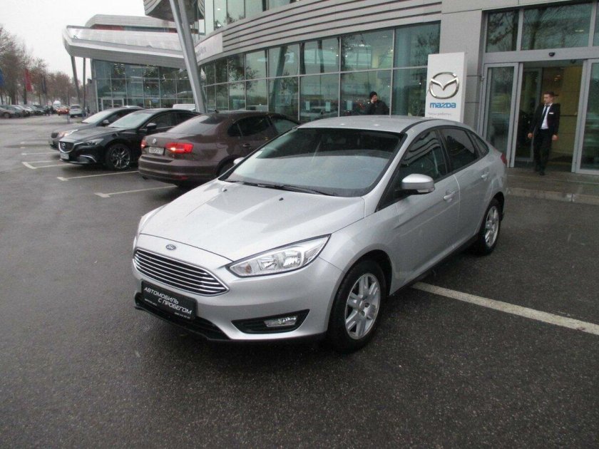 Форд фокус 3 Рестайлинг седан серебристый