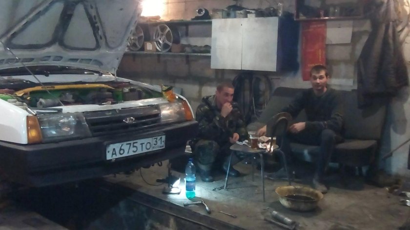 ВАЗ 2109 В гараже
