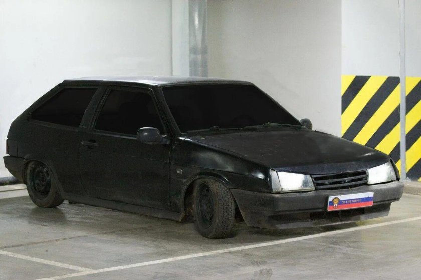 ВАЗ 2108 черная тонированная