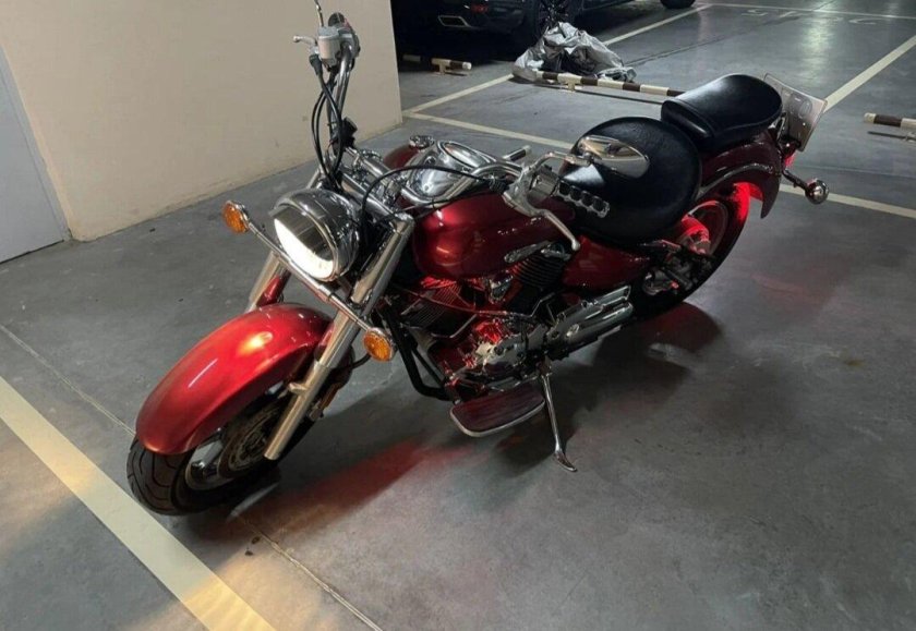 Мотоцикл круизер Ямаха 1100