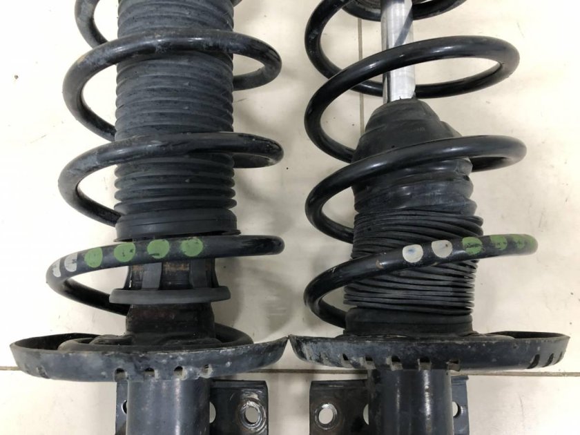 Пыльник амортизатора переднего Шкода Рапид