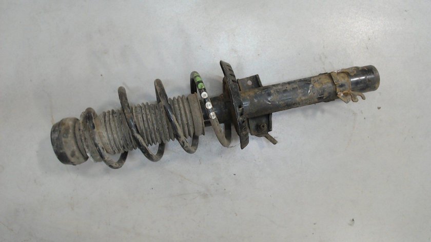 6r0413031bf амортизаторы Шкода Рапид