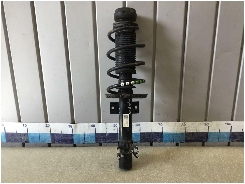 Амортизатор Шкода Рапид