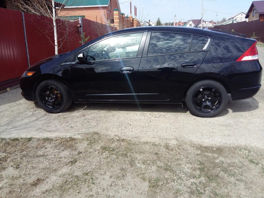 Хонда Инсайт черные диски