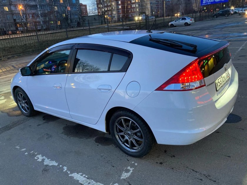 Honda Insight 2 диски