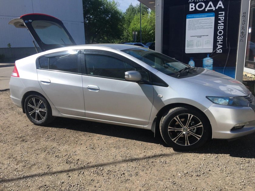 Honda Insight резина на r16