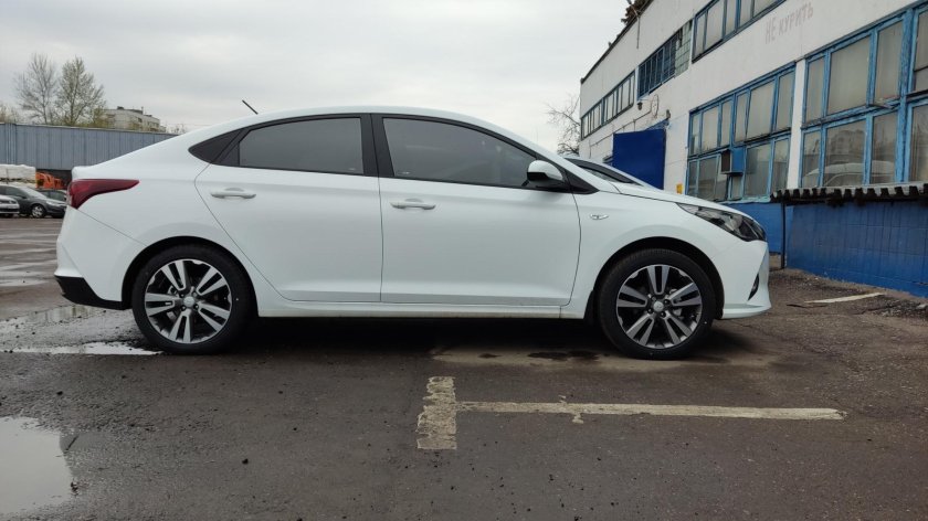 Hyundai Solaris 2 r17