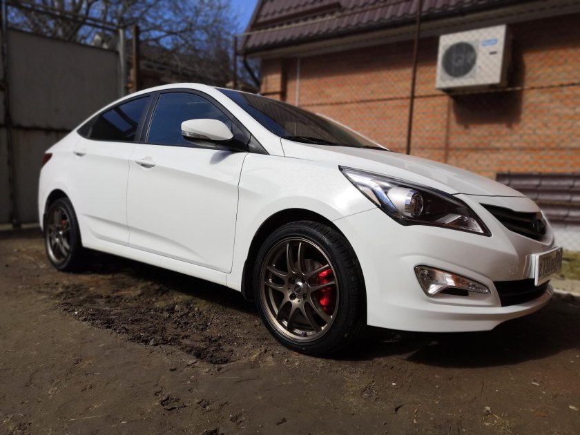 Белый Солярис r17