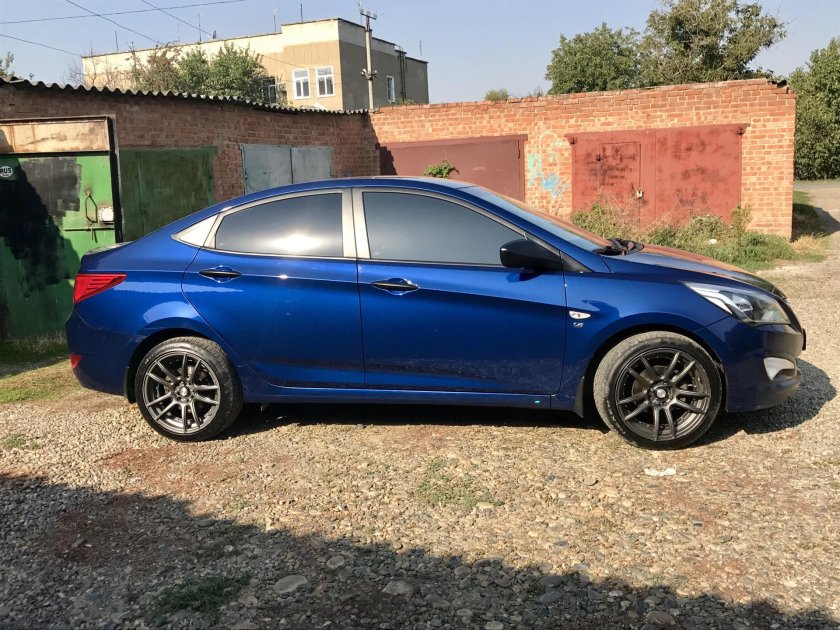 Hyundai Solaris 2 r17