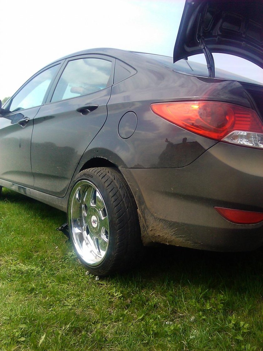 Солярис 225 40 17