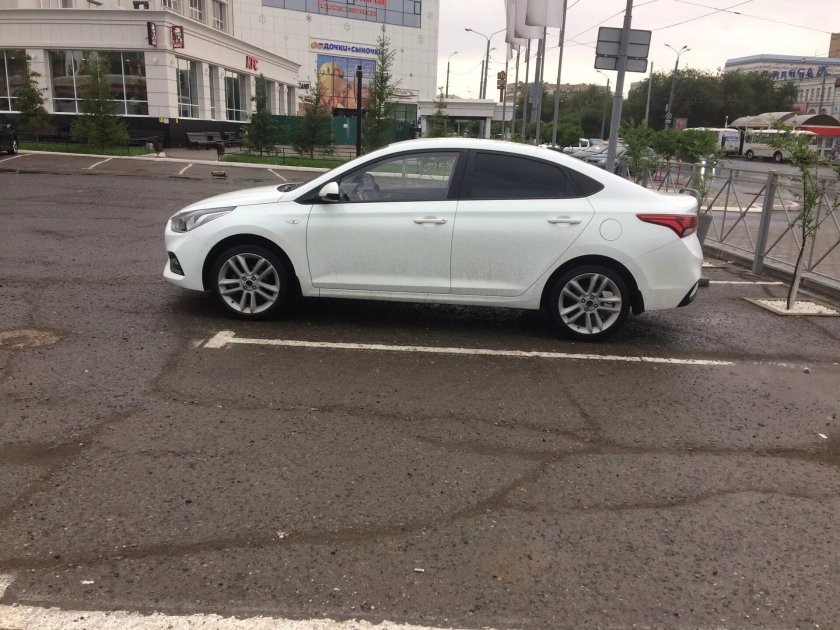 Solaris Hyundai белый r17 вертушки