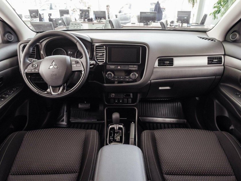 Mitsubishi Outlander 3 Рестайлинг