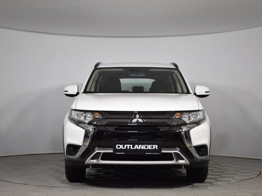 Mitsubishi Outlander 2020