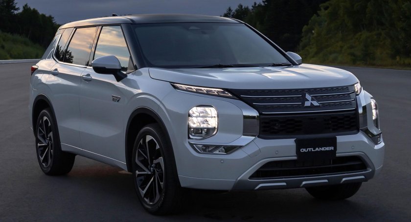 Новый Mitsubishi Outlander 2023
