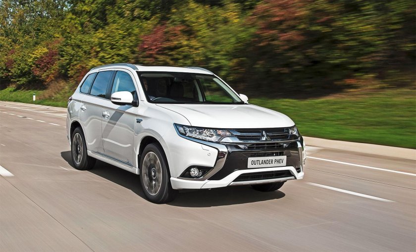 Митсубиси Аутлендер 2022