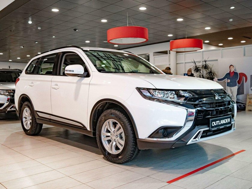 Новый Mitsubishi Outlander 2022
