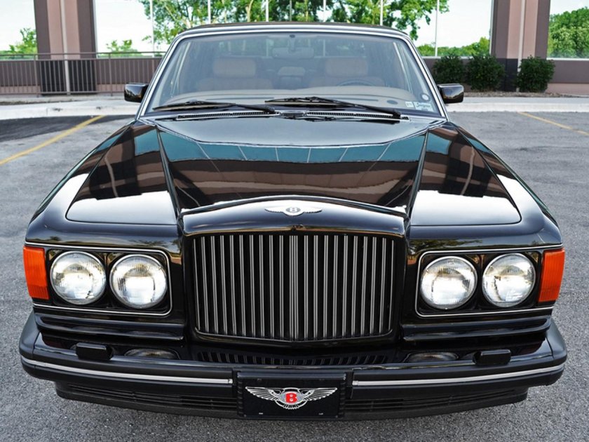 Бентли Старая модель 2000