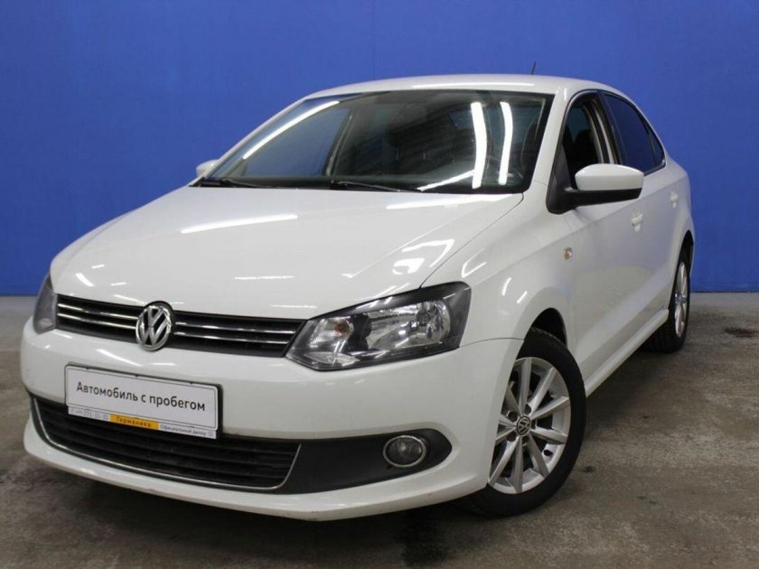 Volkswagen Polo 2015 White