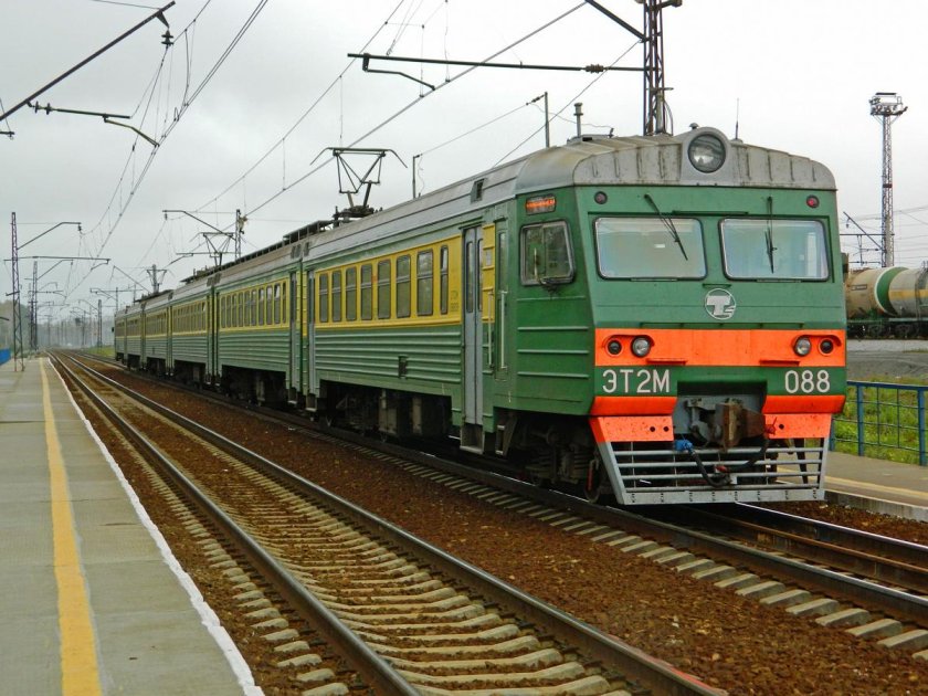 Электропоезд эт2л 027