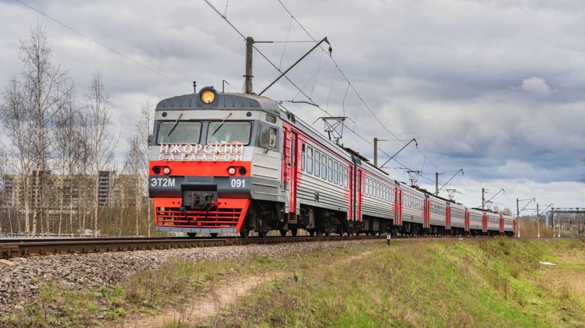 Электропоезд эт 2 м