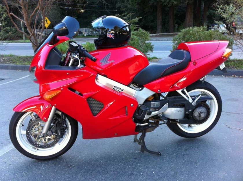 Honda vfr800 мотоцикл