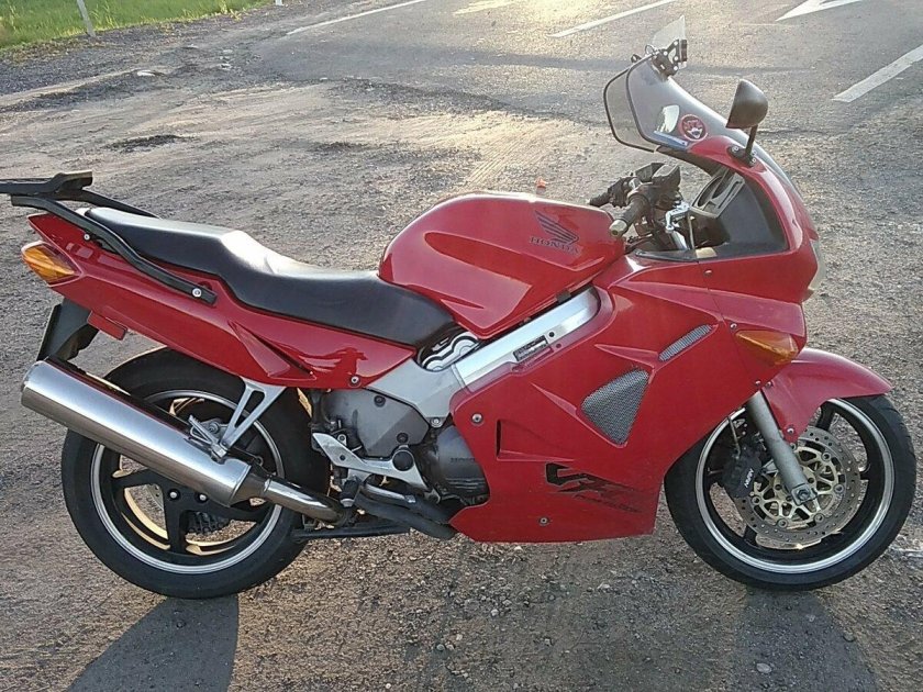 Honda VFR 1998