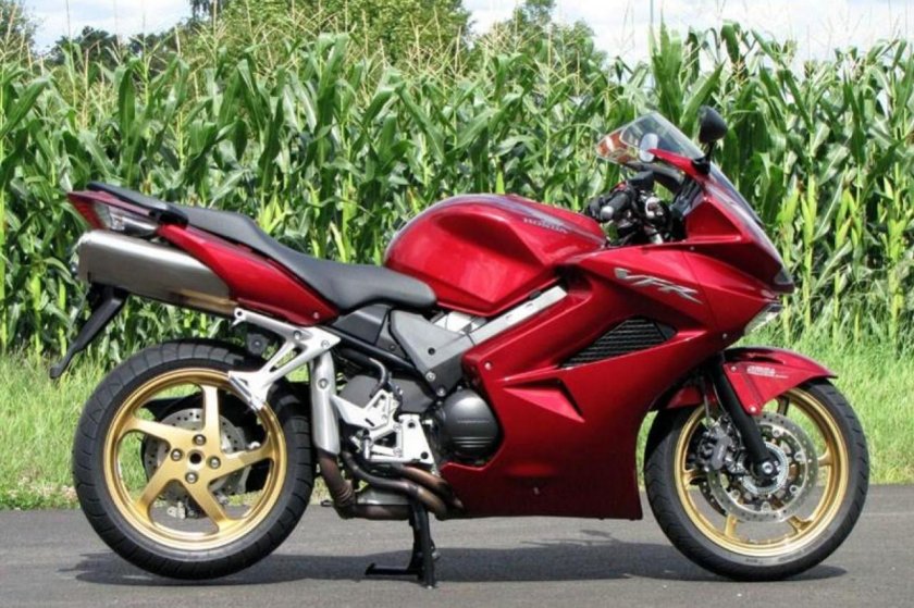 Honda VFR 800