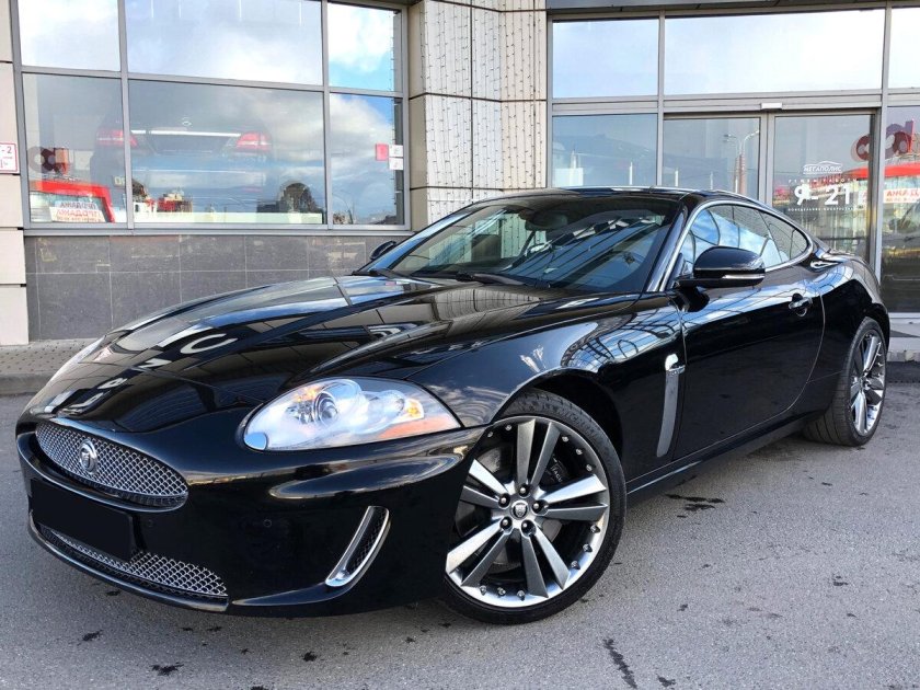 Jaguar XK Coupe 2011
