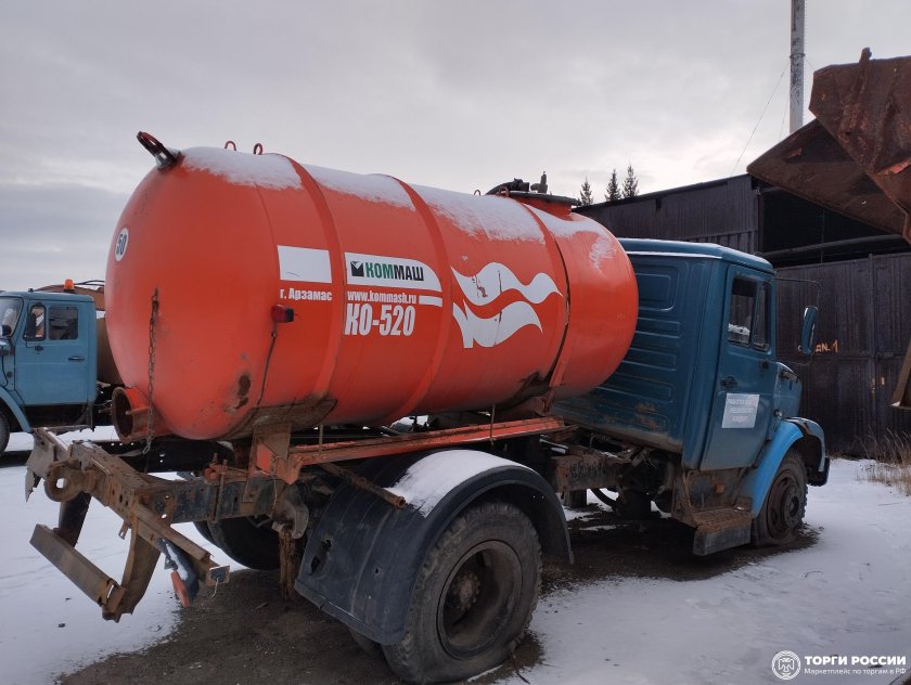 Зил ассенизатор ко 520