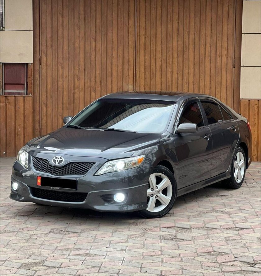 Toyota camry 2010