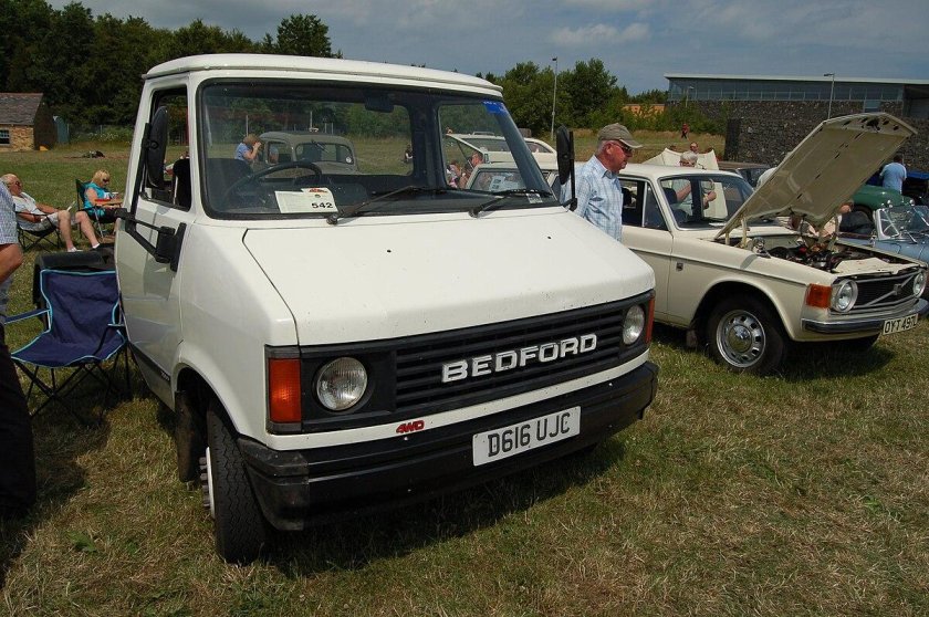 Bedford автомобиль