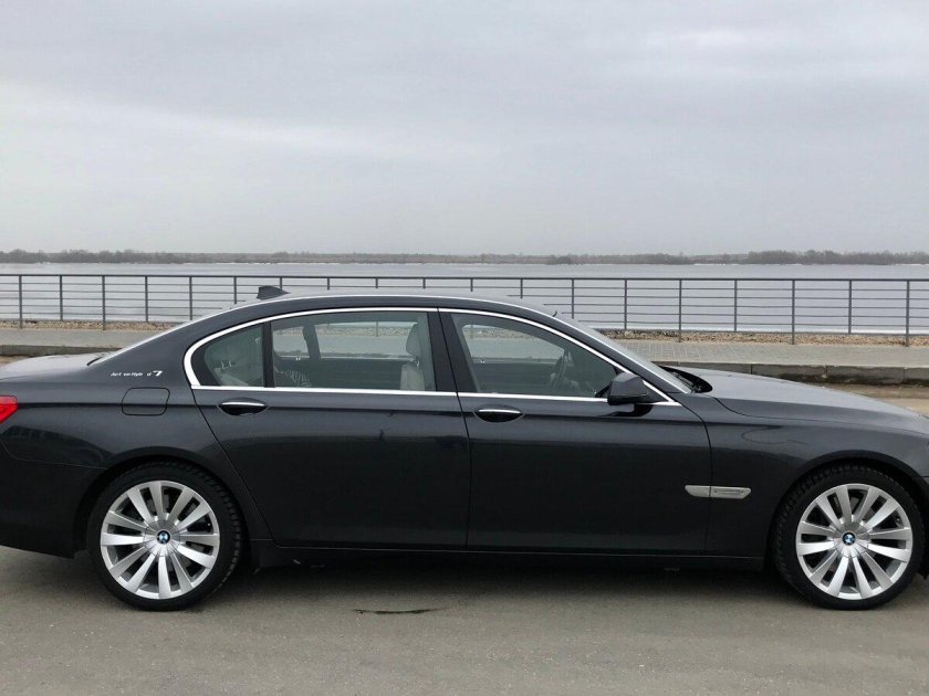 Bmw 750li xdrive