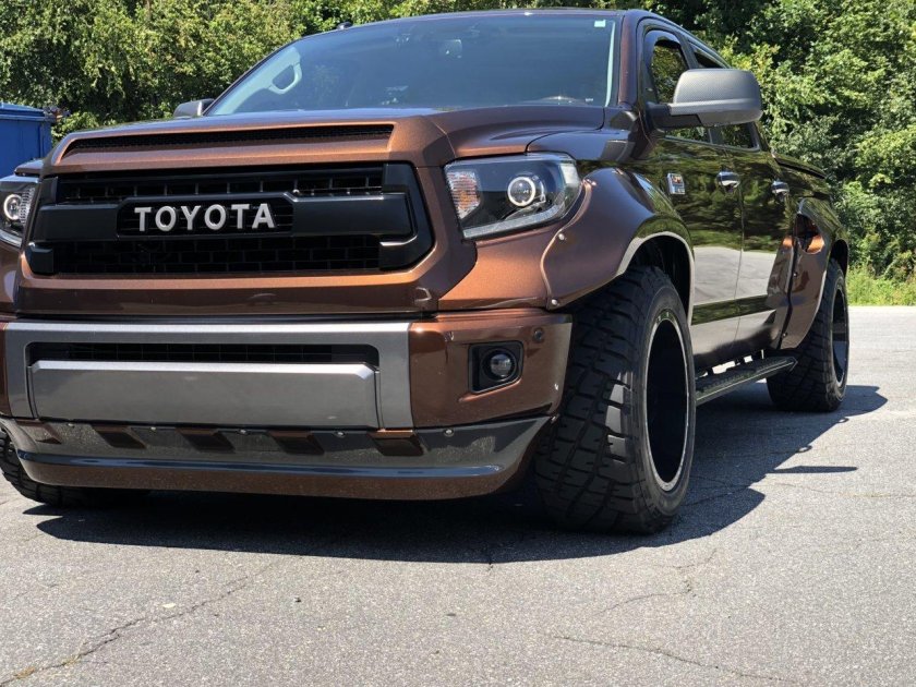 Toyota Tundra обвес